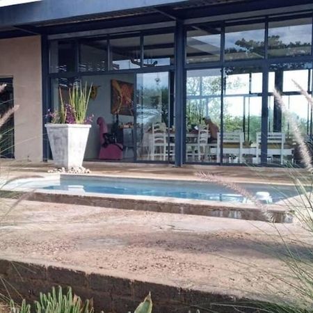 Hackberry House Black Thorn Cottage, Off Grid Khemsbok Eksteriør billede